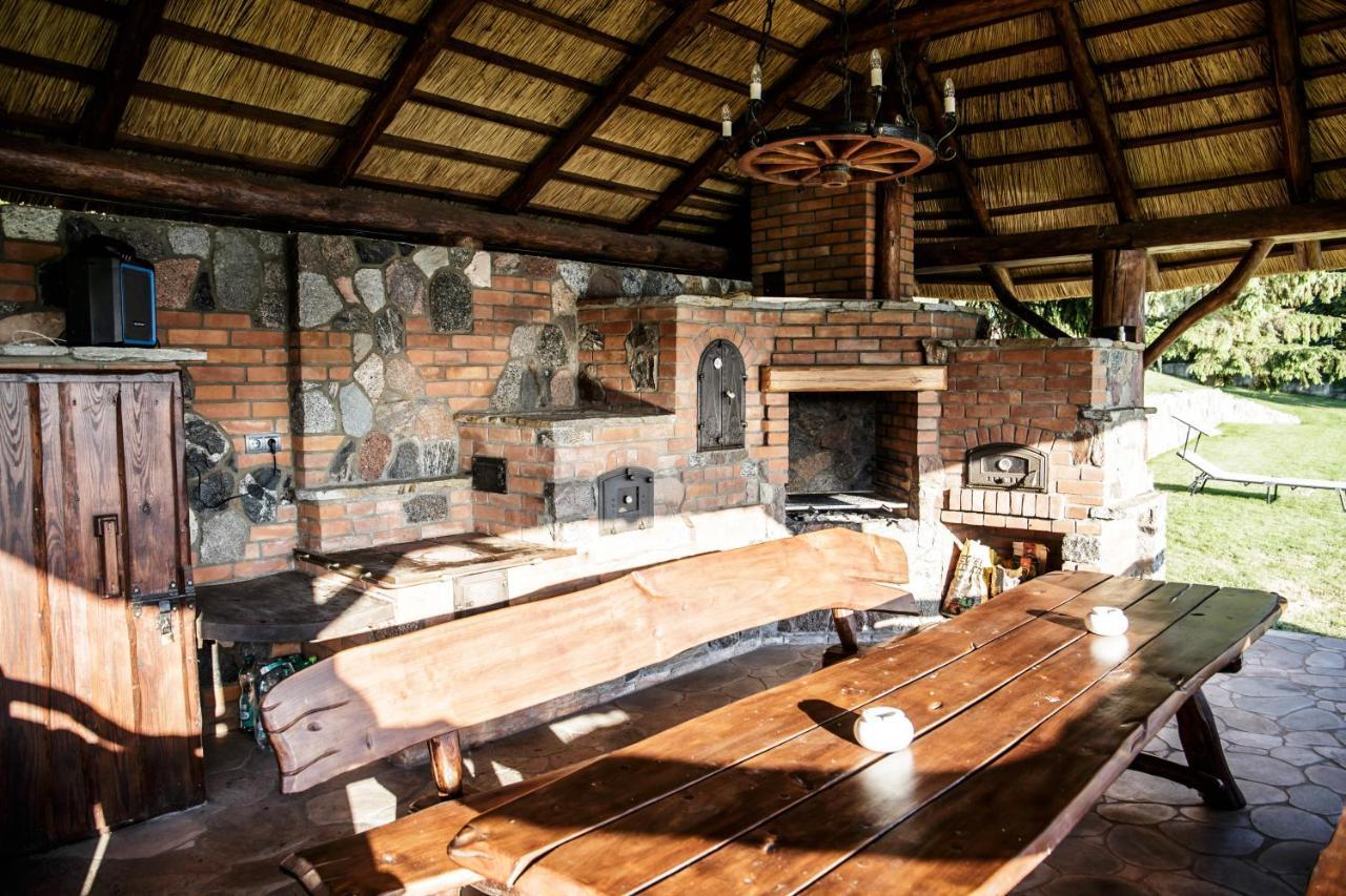 Dom Nad Jeziorem Ublik Z Sauna I Jacuzzi Exterior foto