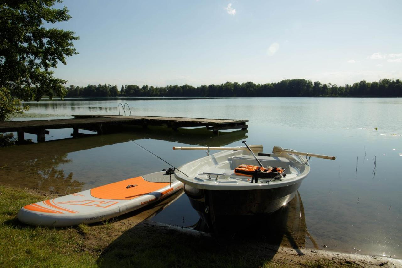 Dom Nad Jeziorem Ublik Z Sauna I Jacuzzi Exterior foto
