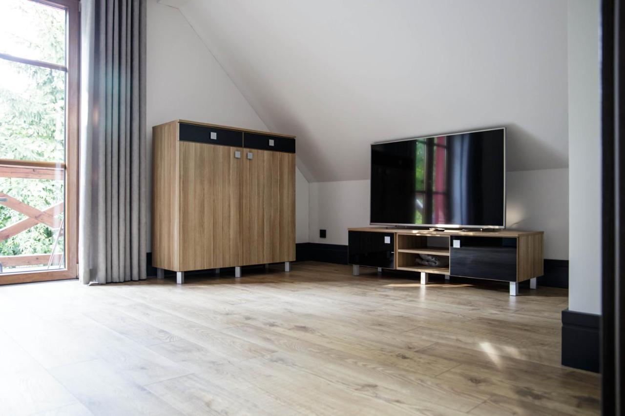 Dom Nad Jeziorem Ublik Z Sauna I Jacuzzi Exterior foto