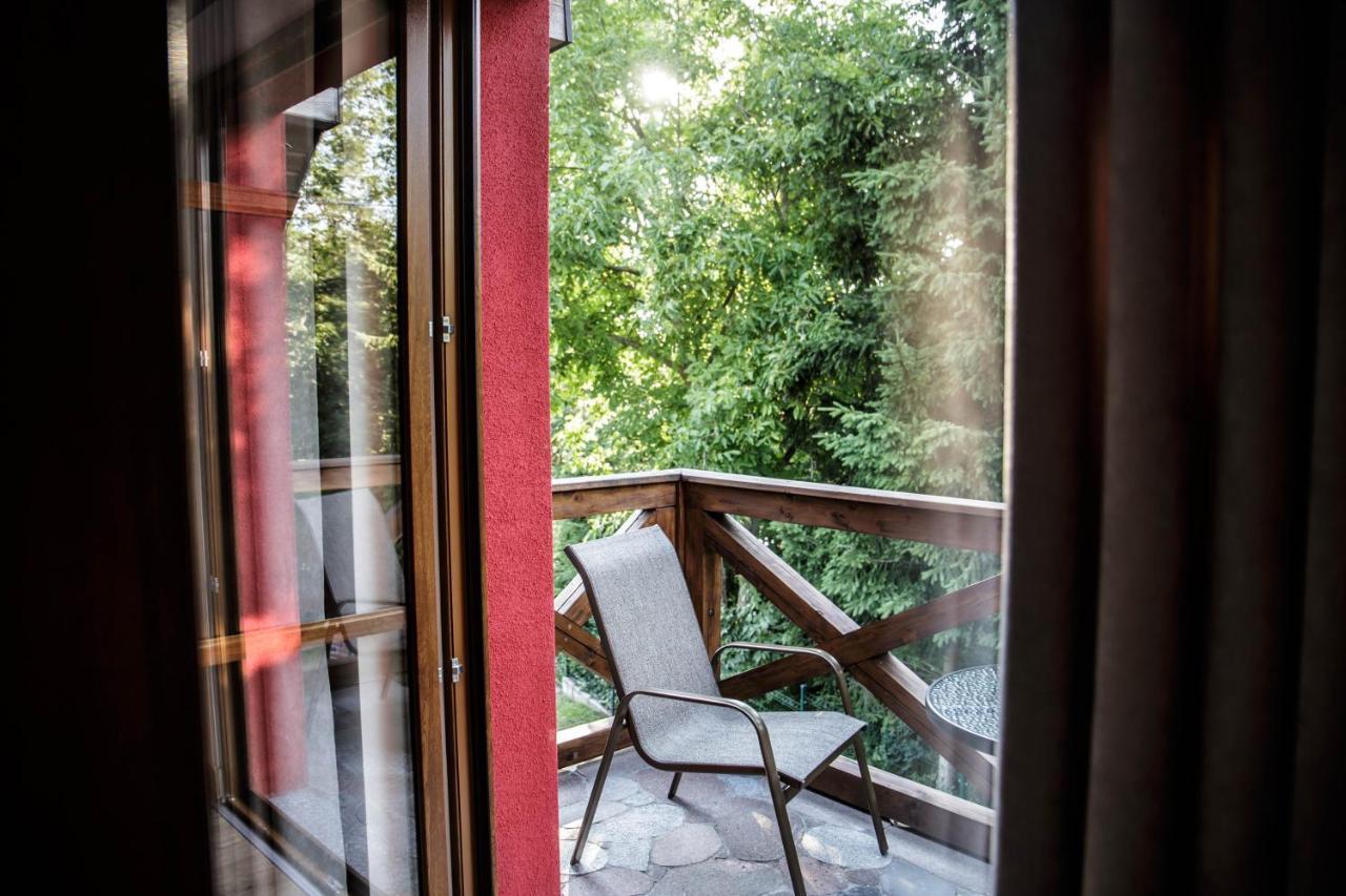 Dom Nad Jeziorem Ublik Z Sauna I Jacuzzi Exterior foto